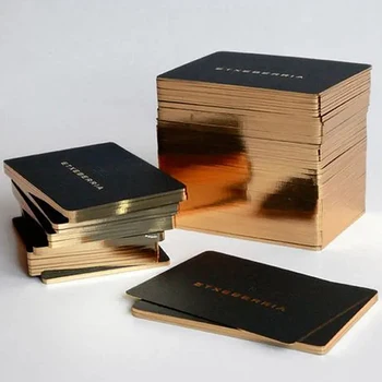 Изготовленная на заказ роскошная печать визитных карточек из черного золота, переработанная фольгой, с золотой каймой